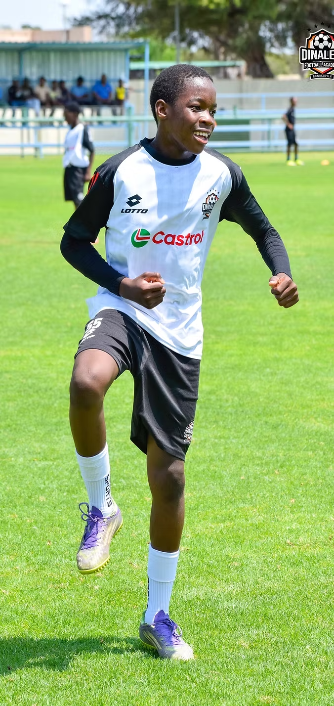 Dinaledi player running in training