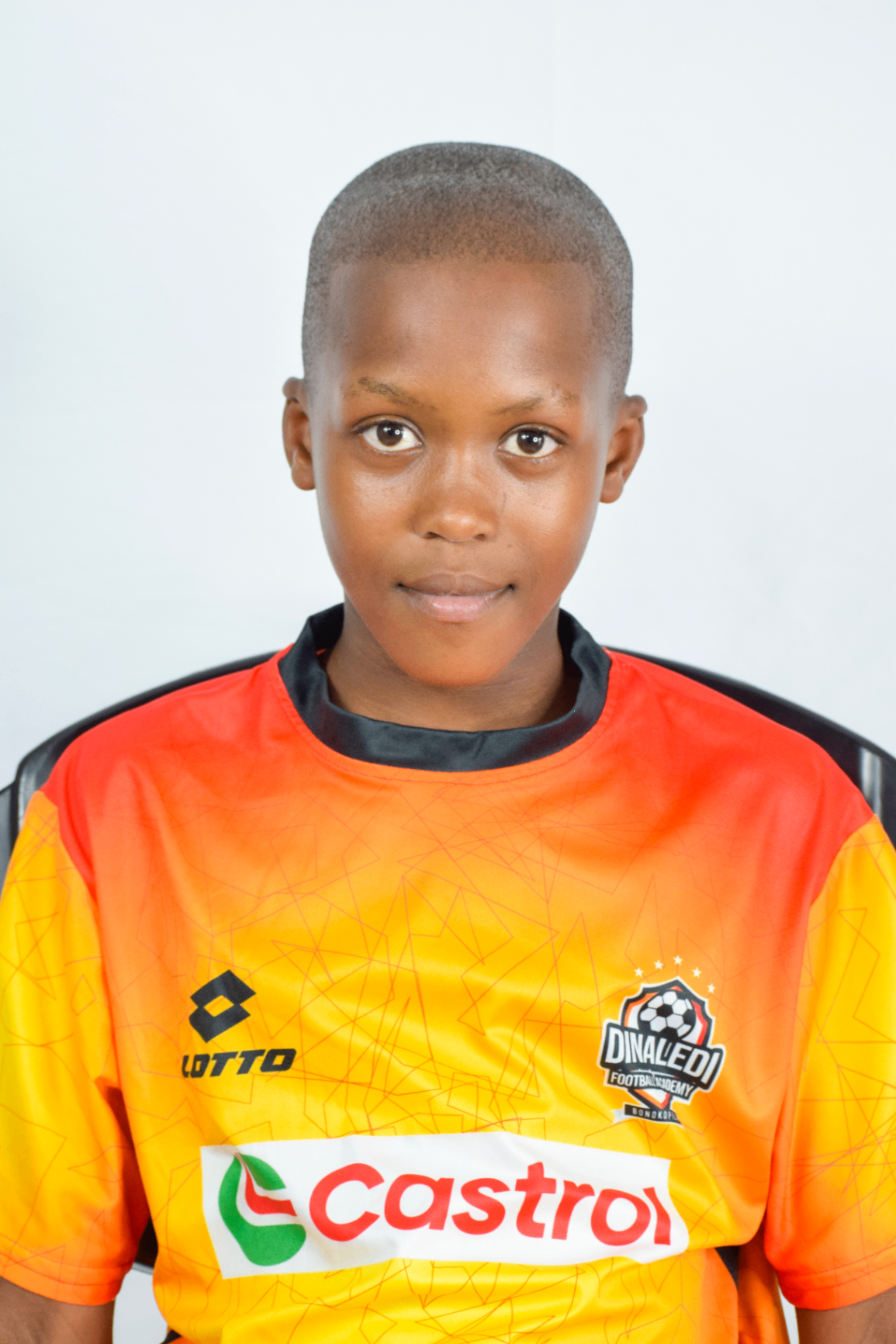 Leonard Raseikanelo