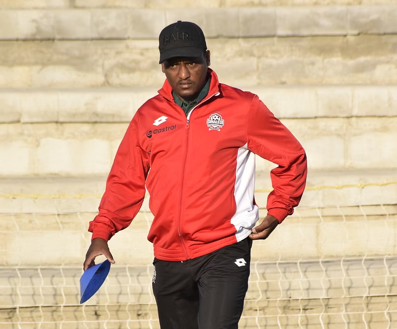 Edwin Moalosi — Coach
